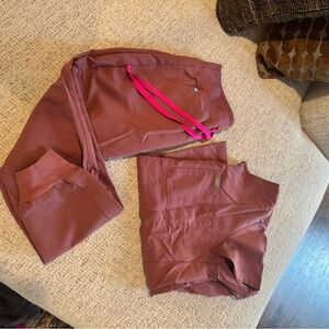 Figs Women's Scrub Set- Mauve- S/SP